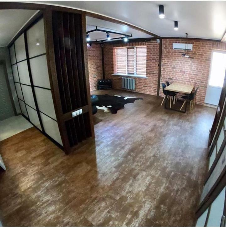 Loft - Interior Design Apartments 乌拉尔斯克 外观 照片
